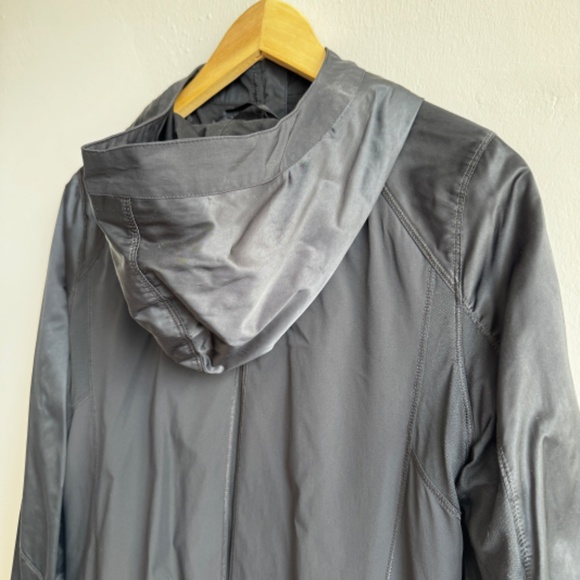 LULULEMON Black Windbreaker Hooded Jacket - Picture 6 of 7